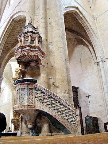 Tamara de Campos, kerk van San Hipolito Pulpito