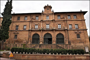 Real Monasterio de San Pelayo, Oviedo